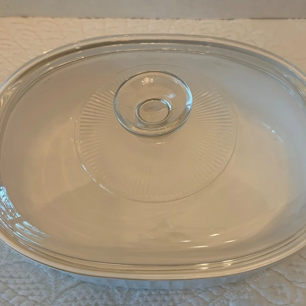 Corning Ware French White Oval Casserole Dish with Pyrex Glass Lid F-12-C 1.5 Qt